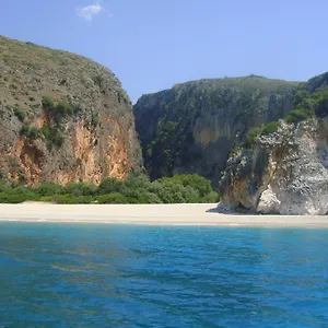 Mare 3*, Himare Albania